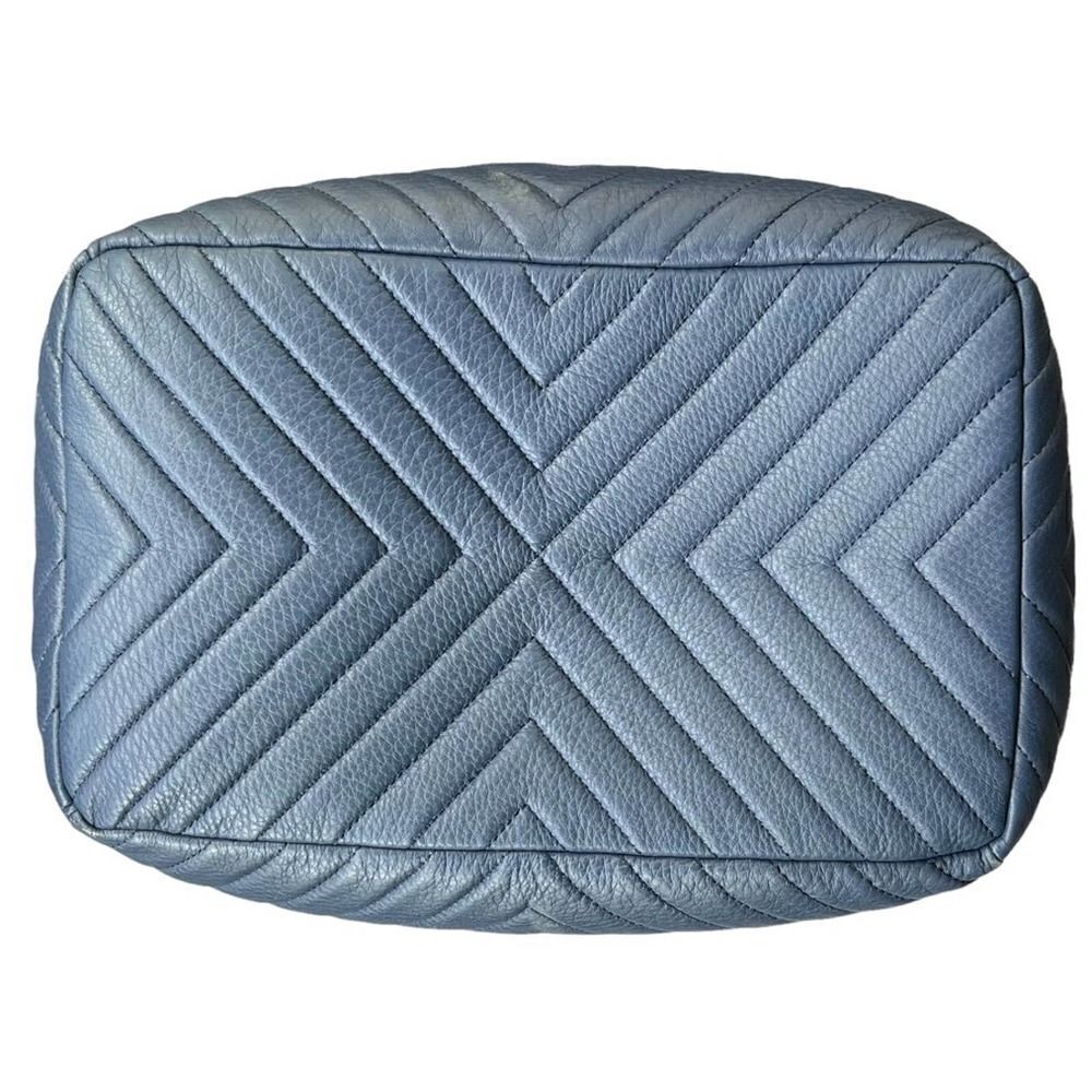Chanel Medium Drawstring Chevron Handbag Bucket - Picture 3 of 16